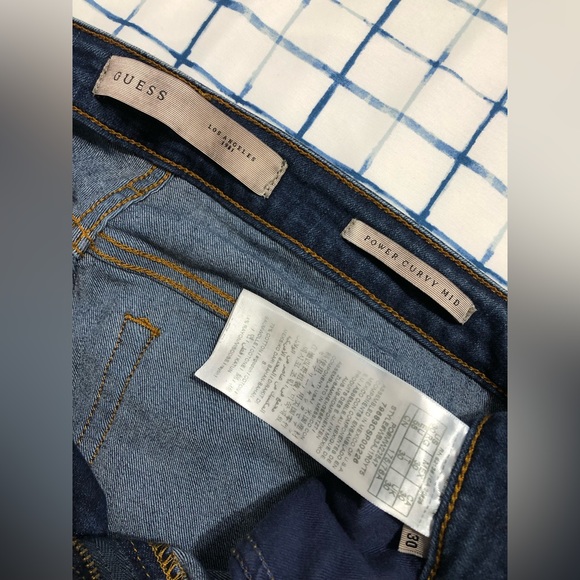 GUESS Women’s Power Curvy Mid-Rise Skinny Blue Jeans Pants - Picture 3 of 4